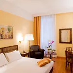 Hotel Astoria Italia 4*