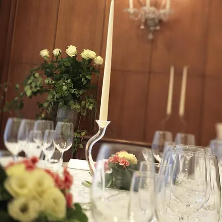 Hotel Astoria Italia 4*