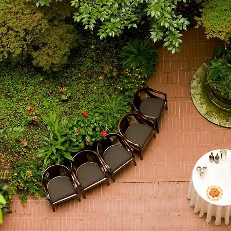 Hotel Astoria Italia 4*