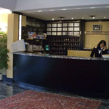 Astoria Italia Hotell 4*