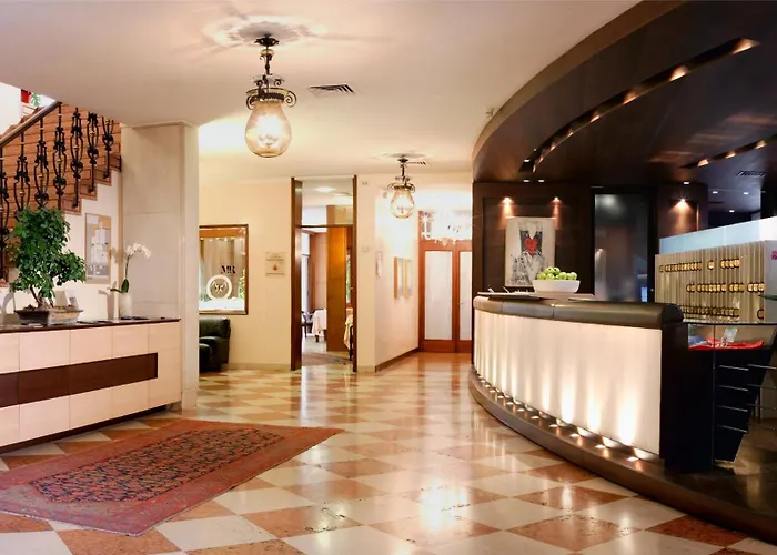 Hotel Astoria Italia 4*