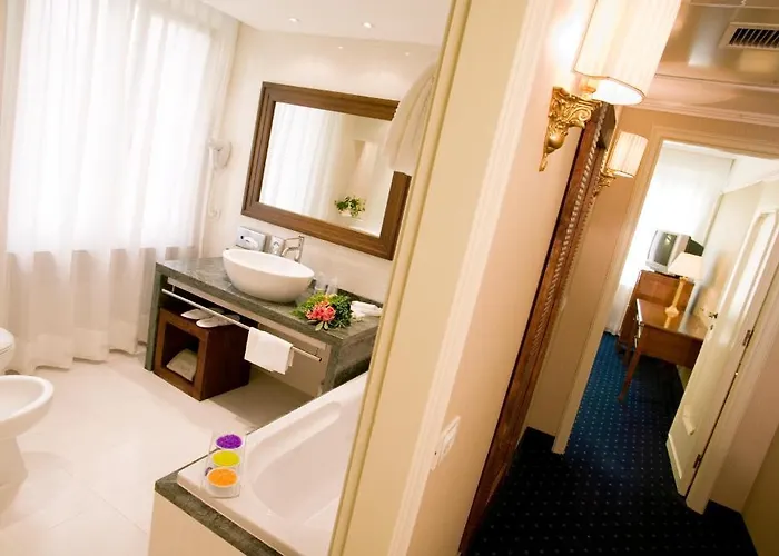 Astoria Italia Hotel 4*